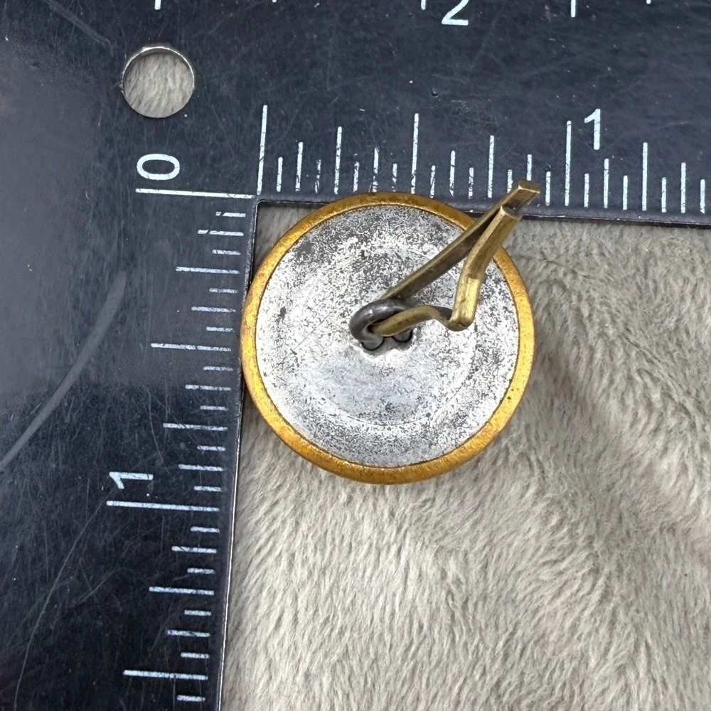 Vintage Button 